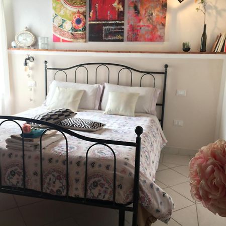 New Maria'S House Livorno. Il Cisternone Apartment ภายนอก รูปภาพ